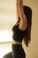 Estela Crop Top Yin